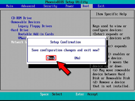 Interface de configuration du BIOS PhoenixBIOS. Dans cet exemple, le lecteur de CD-ROM a été déplacé en première position. Interface de configuration du BIOS PhoenixBIOS. Dans cet exemple, le lecteur de CD-ROM a été déplacé en première position.